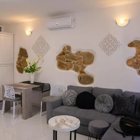 公寓 S'Apposentu De Iaia - Shardanapartments 伊格莱西亚斯